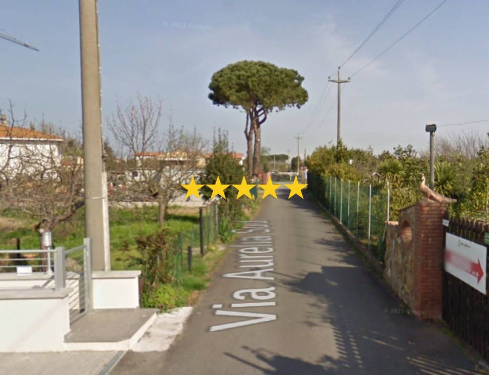 casa indipendente in vendita a Cecina