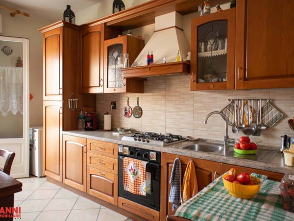 appartamento in vendita a Cecina