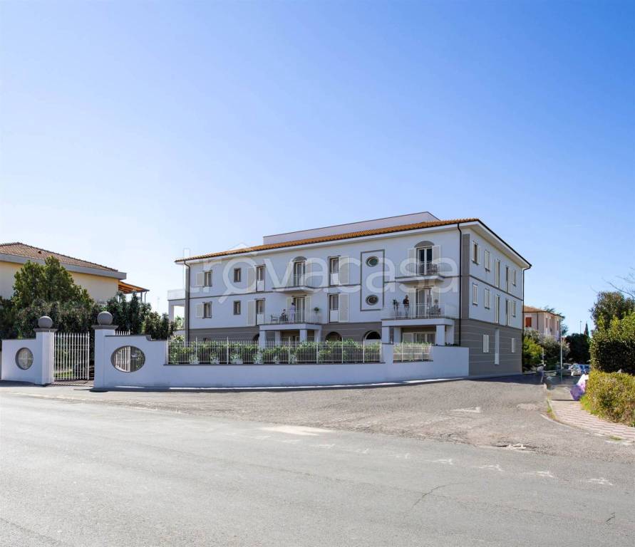 appartamento in vendita a Cecina