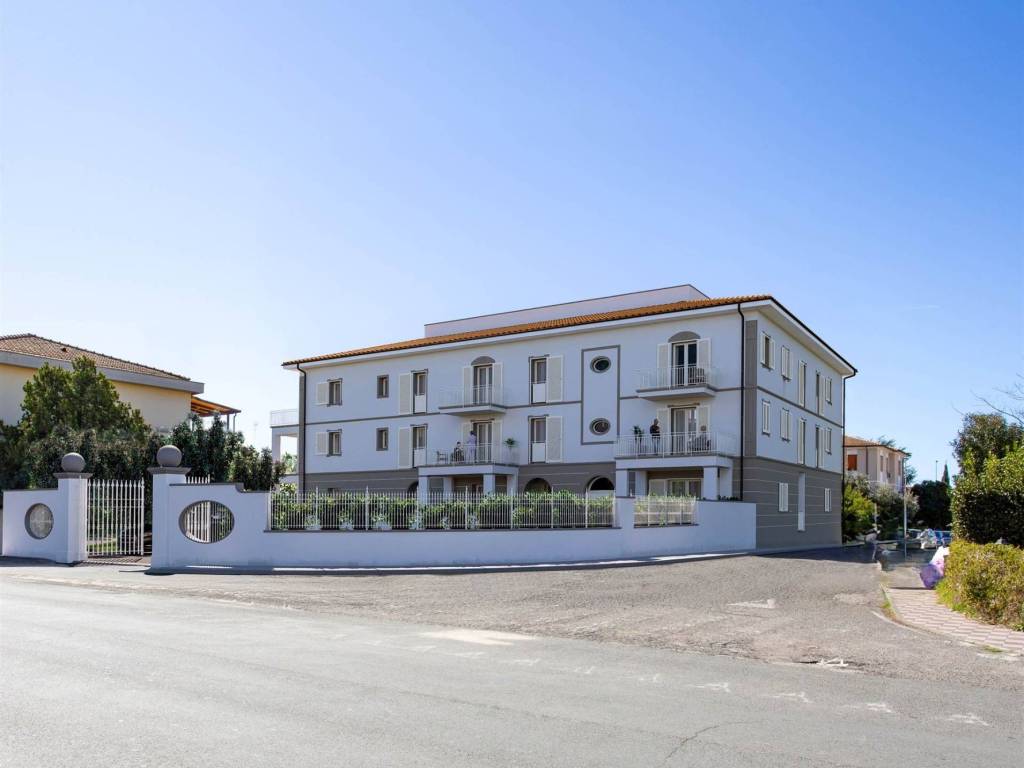 appartamento in vendita a Cecina