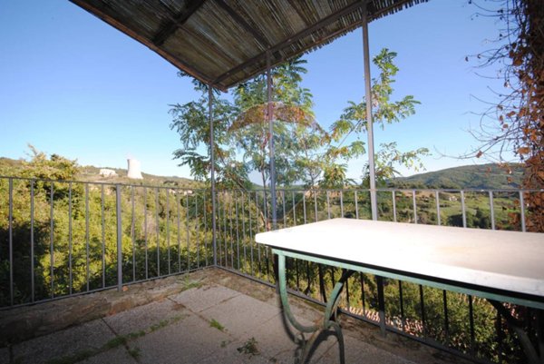 casa indipendente in vendita a Cecina