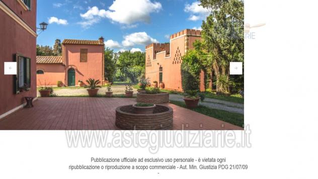 villa in vendita a Cecina