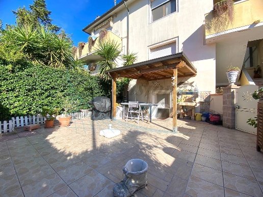 appartamento in vendita a Cecina