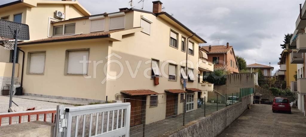 appartamento in vendita a Cecina