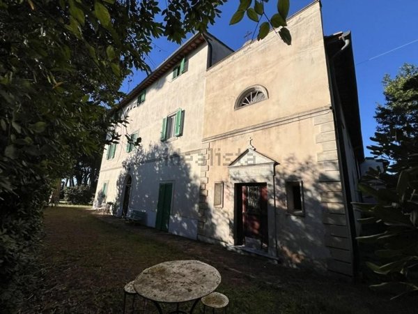 casa indipendente in vendita a Cecina