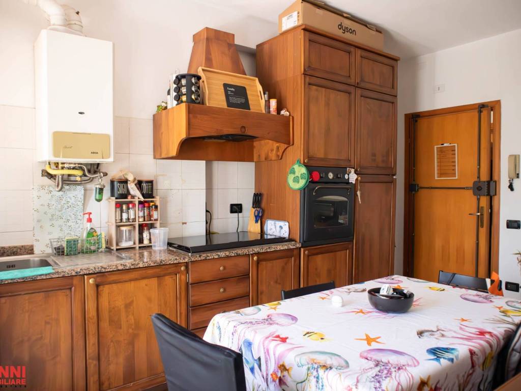 appartamento in vendita a Cecina