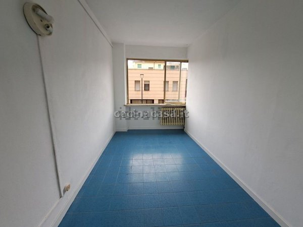 ufficio in vendita a Cecina