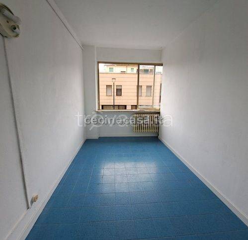 ufficio in vendita a Cecina