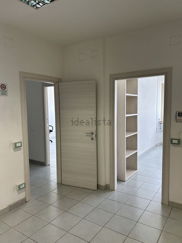 ufficio in vendita a Cecina