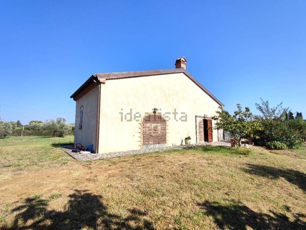 casale in vendita a Cecina