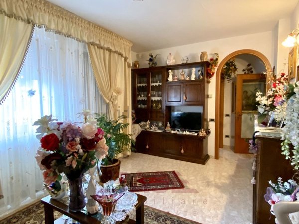 appartamento in vendita a Cecina