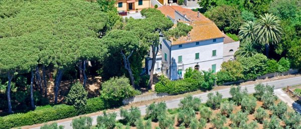 casa indipendente in vendita a Cecina