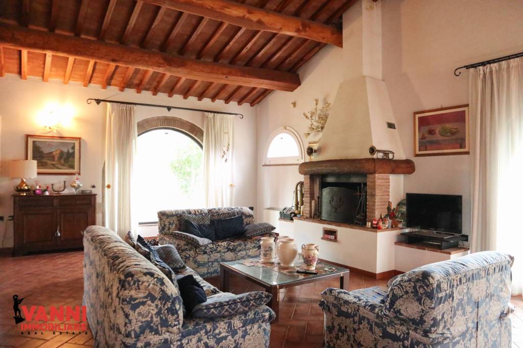 casa indipendente in vendita a Cecina