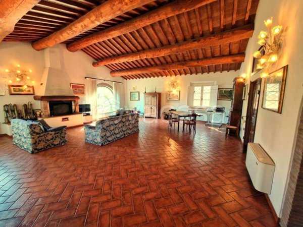 casa indipendente in vendita a Cecina