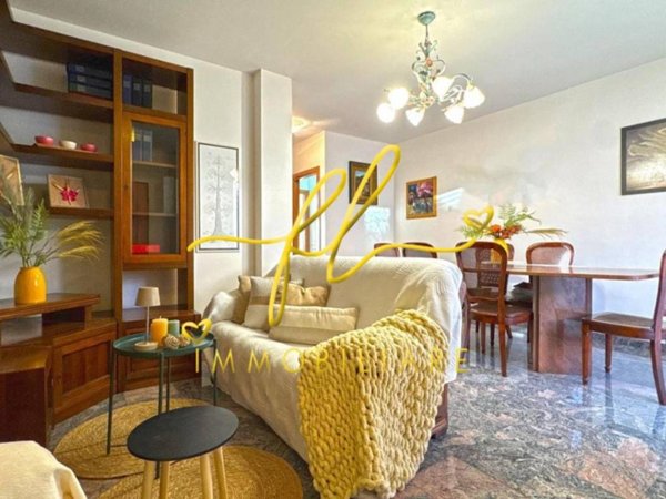 casa indipendente in vendita a Cecina