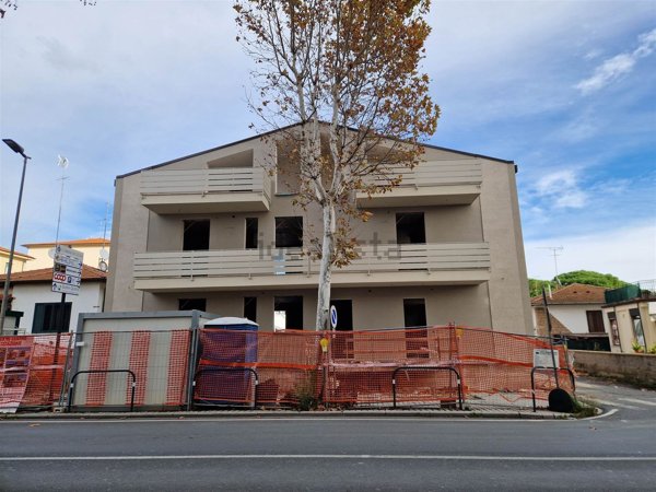 appartamento in vendita a Cecina