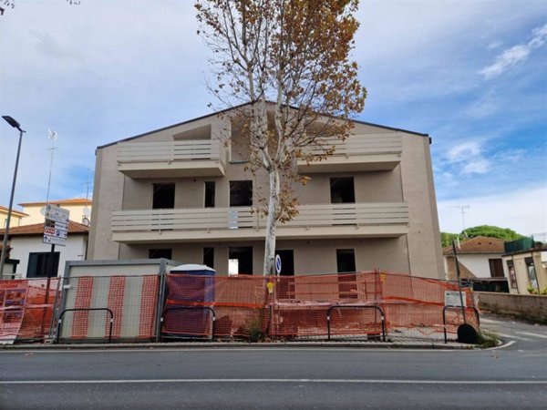 appartamento in vendita a Cecina