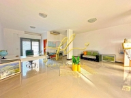 negozio in vendita a Cecina