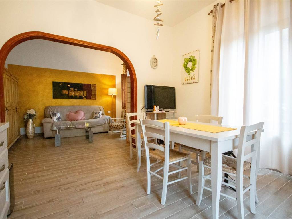 appartamento in vendita a Cecina