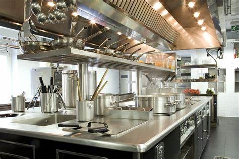 negozio in vendita a Cecina