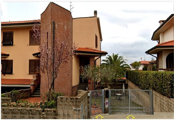 appartamento in vendita a Cecina