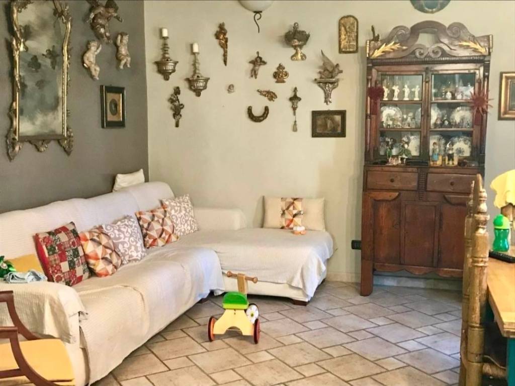 appartamento in vendita a Cecina