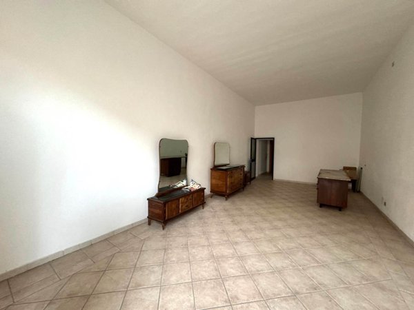 ufficio in vendita a Cecina