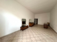 locale commerciale in vendita a Cecina