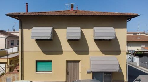 casa indipendente in vendita a Cecina