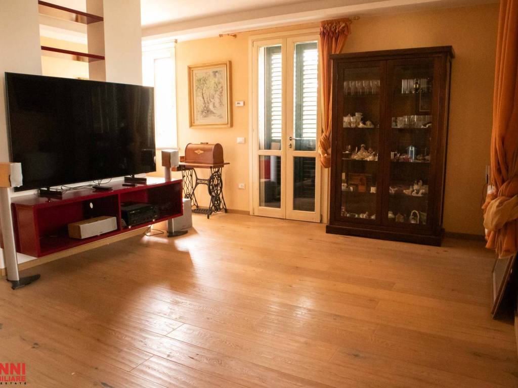 appartamento in vendita a Cecina