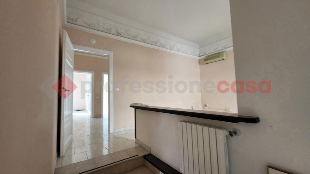 ufficio in vendita a Cecina