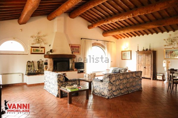 casa indipendente in vendita a Cecina