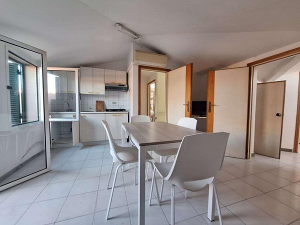 casa indipendente in vendita a Cecina