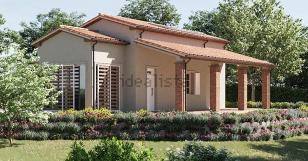 casa indipendente in vendita a Cecina