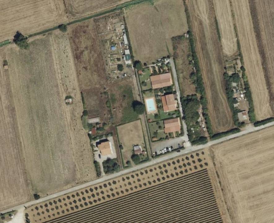 casa indipendente in vendita a Cecina