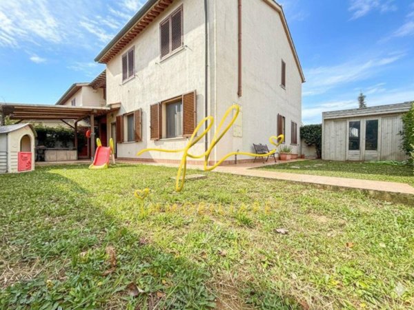 appartamento in vendita a Cecina