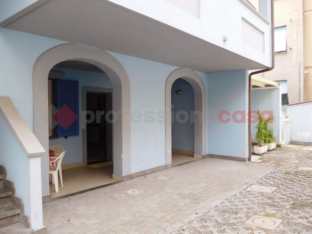 appartamento in vendita a Cecina