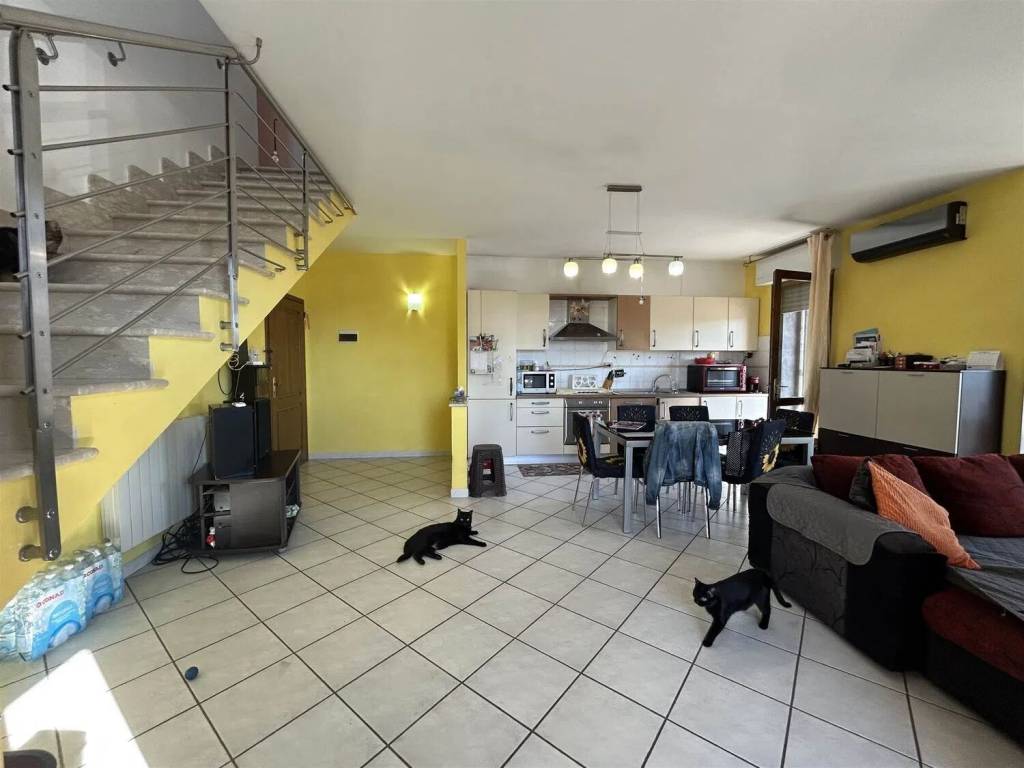 appartamento in vendita a Cecina