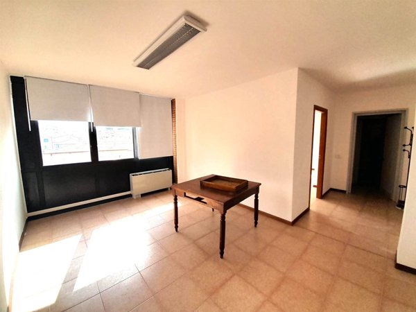 trivano in vendita a Cecina