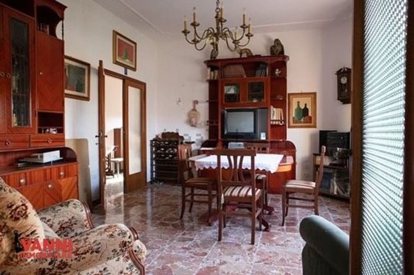 casa indipendente in vendita a Cecina