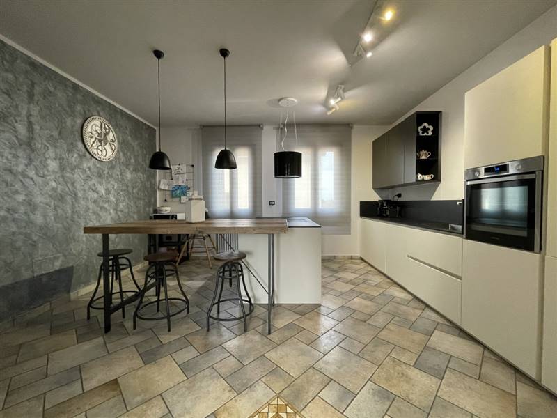 appartamento in vendita a Cecina