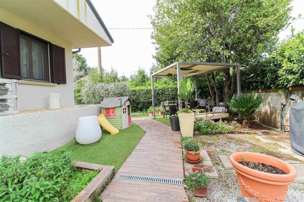 appartamento in vendita a Cecina