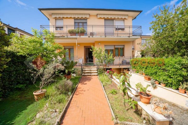 appartamento in vendita a Cecina