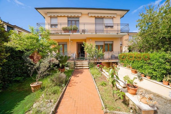 appartamento in vendita a Cecina