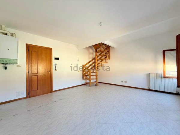 appartamento in vendita a Cecina