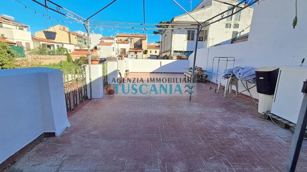 appartamento in vendita a Cecina