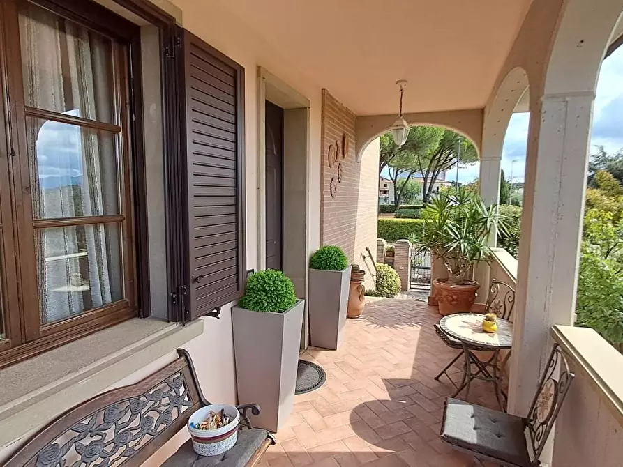 casa indipendente in vendita a Cecina