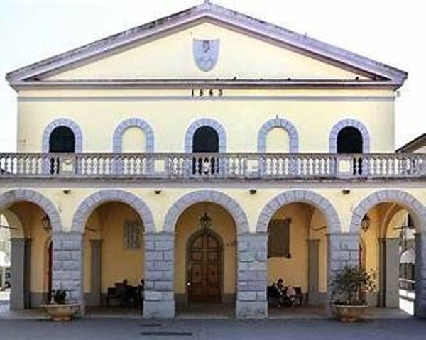 appartamento in vendita a Cecina