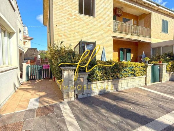 appartamento in vendita a Cecina