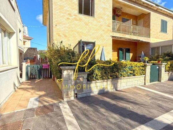 appartamento in vendita a Cecina